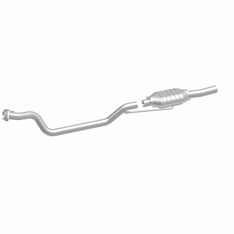 MagnaFlow Ford Standard Grade Federal / EPA Compliant Direct-Fit Catalytic Converter 93301 360 Degree Image Set