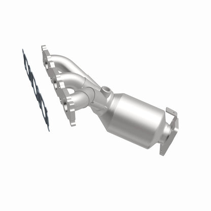 MagnaFlow Volvo XC90 OEM Grade Federal / EPA Compliant Manifold Catalytic Converter 52131 360 Degree Image Set