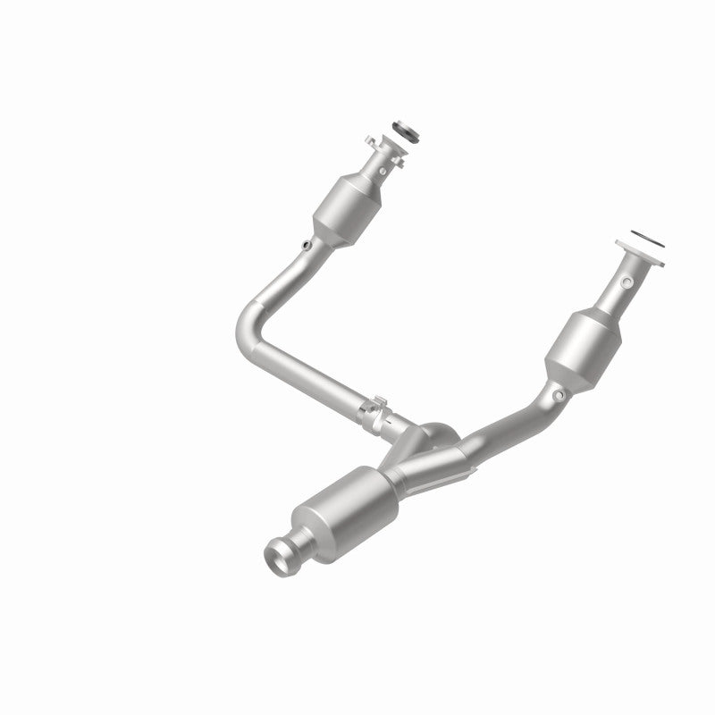 MagnaFlow California Grade CARB Compliant Direct-Fit Catalytic Converter 5582642 360 Degree Image Set