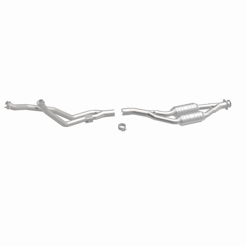MagnaFlow Mercedes-Benz S320 HM Grade Federal / EPA Compliant Direct-Fit Catalytic Converter 23849 360 Degree Image Set