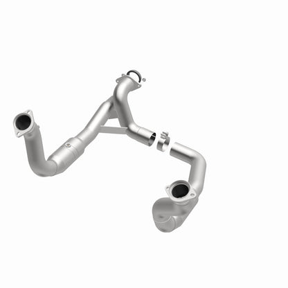 MagnaFlow Ford OEM Grade Federal / EPA Compliant Direct-Fit Catalytic Converter 52297 360 Degree Image Set