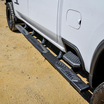 Westin 2020 Chevy Silverado 2500 Crew Cab (6.5ft Bed) R5 M-Series XD W2W Nerf Bars - Textured Black 28-5234765 28-5234765 Photo - Mounted