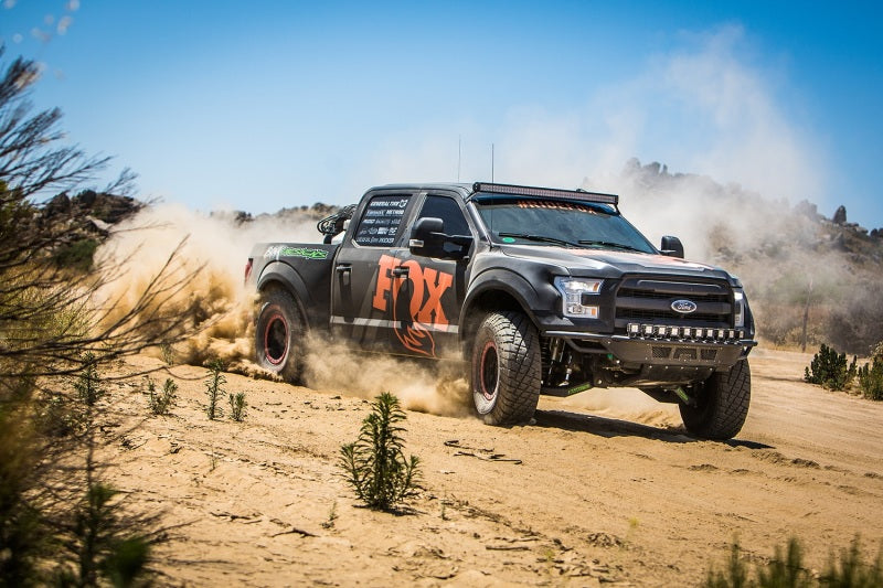 FOX 17-18 Ford F-250 4WD 2.0 Performance Series IFP Smooth Body Front Shock / 2-3.5in Lift 985-24-155 985-24-155 Photo - Mounted
