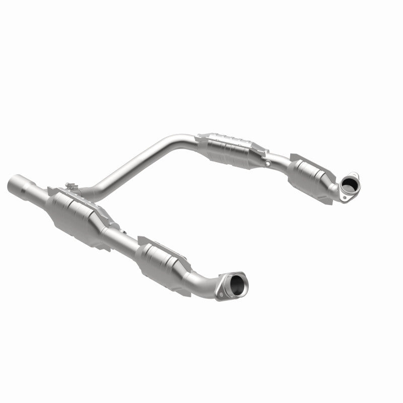 MagnaFlow Ford HM Grade Federal / EPA Compliant Direct-Fit Catalytic Converter 93167 360 Degree Image Set