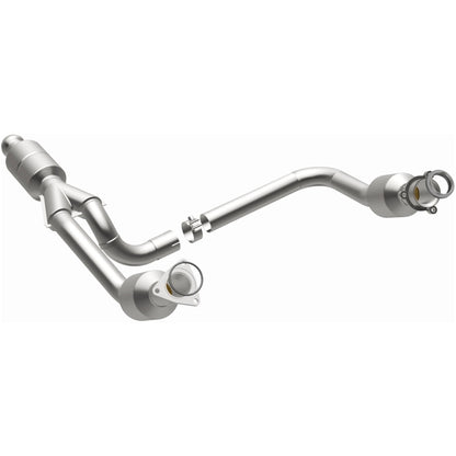 MagnaFlow OEM Grade Federal / EPA Compliant Direct-Fit Catalytic Converter 52642 Photo - out of package