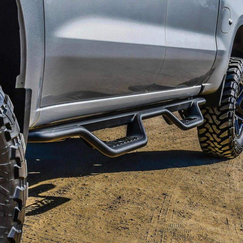 Westin 19-22 Chevrolet Silverado / GMC Sierra Crew Cab Outlaw Nerf Step Bars 20-14135 20-14135 Photo - Mounted