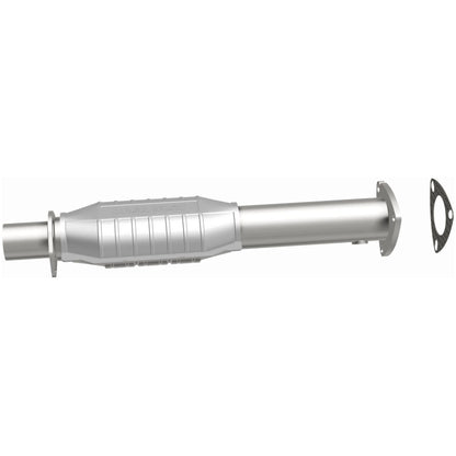 MagnaFlow Standard Grade Federal / EPA Compliant Direct-Fit Catalytic Converter 93483 Photo - out of package