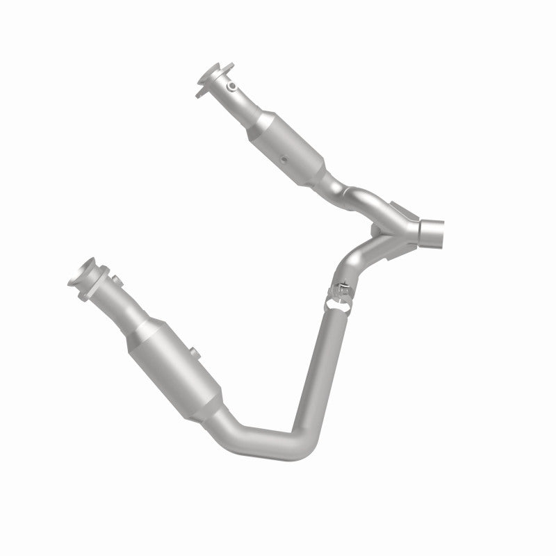 MagnaFlow California Grade CARB Compliant Direct-Fit Catalytic Converter 5551665 360 Degree Image Set