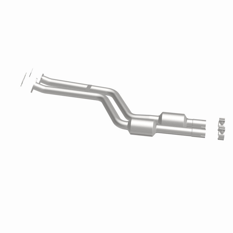 MagnaFlow BMW Z4 OEM Grade Federal / EPA Compliant Direct-Fit Catalytic Converter 51725 360 Degree Image Set
