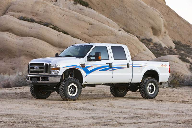 Fabtech 6? 4 Link System w/ Performance Shocks K2120 Photo - lifestyle view
