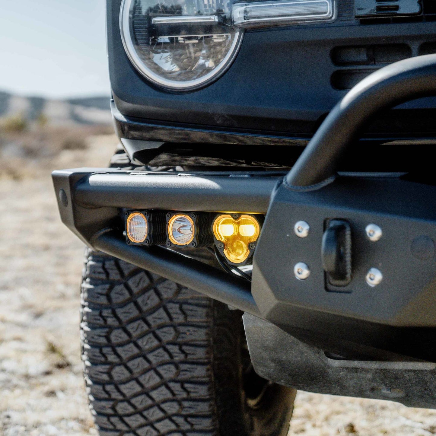 KC HiLiTES 21-24 Ford Bronco Hybrid Front Bumper SAE LED Light Kit 97169