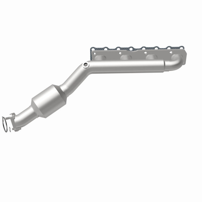 Magnaflow 2004 Nissan Titan 5.6L Direct Fit Converter 4583381 4583381 360 Degree Image Set