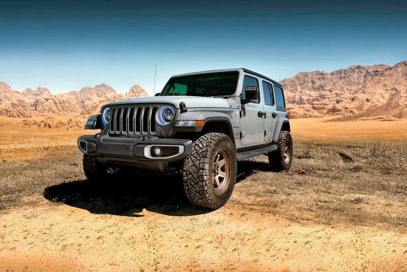 ORACLE Lighting Oracle Jeep Wrangler JL/Gladiator JT 7in. High Powered LED Headlights (Pair) - White 5769J-001 5769J-001 Photo - lifestyle view