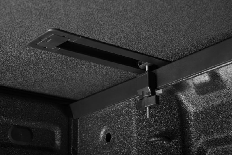 Extang 14-18 Chevy/GMC Silverado/Sierra 1500 (6ft. 7in. Bed) Solid Fold ALX 88450 88450 Photo - Mounted