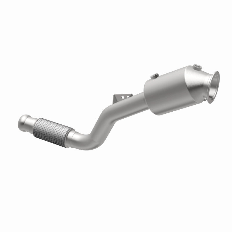 MagnaFlow Mercedes-Benz Metris OEM Grade Federal / EPA Compliant Direct-Fit Catalytic Converter 21-897 360 Degree Image Set
