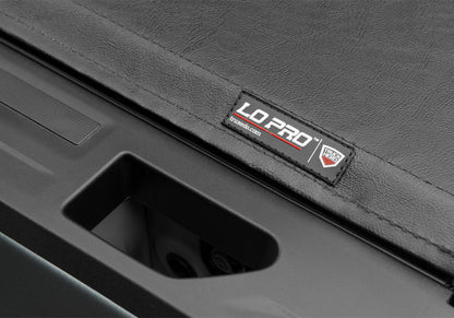 Truxedo 19-20 GMC Sierra & Chevrolet Silverado 1500 (New Body) 8ft Lo Pro Bed Cover 572801 572801 Photo - Close Up
