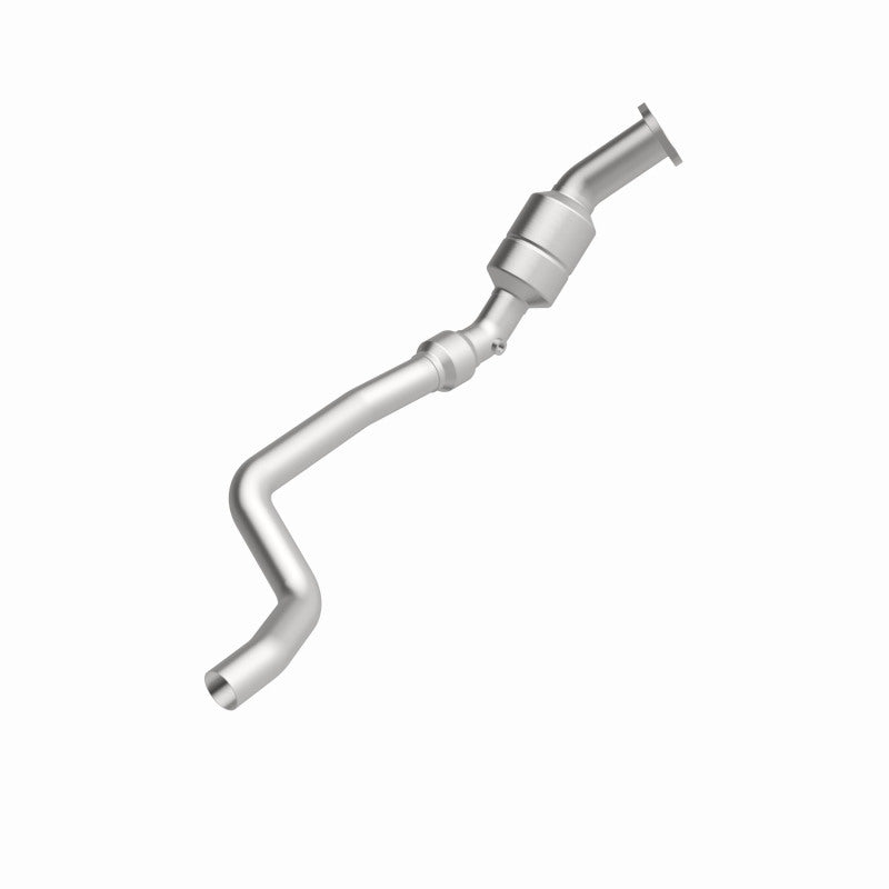 MagnaFlow California Grade CARB Compliant Direct-Fit Catalytic Converter 5561584 360 Degree Image Set