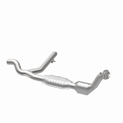 MagnaFlow Ford Expedition HM Grade Federal / EPA Compliant Direct-Fit Catalytic Converter 93626 360 Degree Image Set