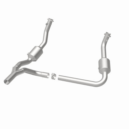 MagnaFlow Jeep Wrangler OEM Grade Federal / EPA Compliant Direct-Fit Catalytic Converter 21-458 360 Degree Image Set