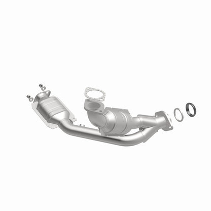 MagnaFlow Mitsubishi Montero HM Grade Federal / EPA Compliant Direct-Fit Catalytic Converter 24233 360 Degree Image Set