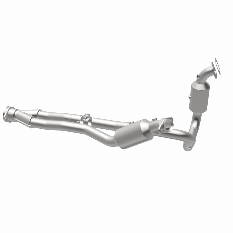 Magnaflow Conv DF 2015-2017 Transit-150 V6 3.5 OEM Underbody 21-710 21-710 360 Degree Image Set