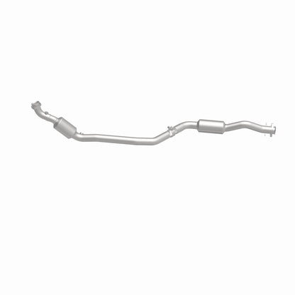 MagnaFlow Mercedes-Benz E350 OEM Grade Federal / EPA Compliant Direct-Fit Catalytic Converter 51639 360 Degree Image Set