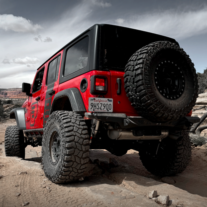 Progressive 07-18 Wrangler (JK) STR 47 Series 2.0 Remote Res Front Shocks (Pair) - 3.5-5.0in 47-2002 47-2002 Photo - lifestyle view