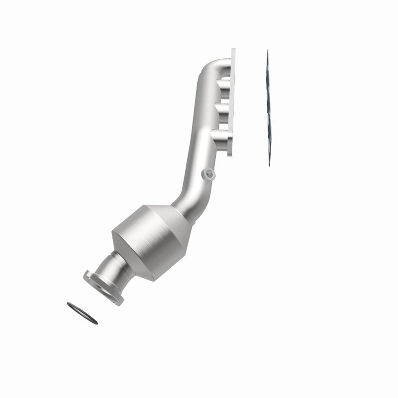 MagnaFlow Infiniti OEM Grade Federal / EPA Compliant Manifold Catalytic Converter 52424 360 Degree Image Set
