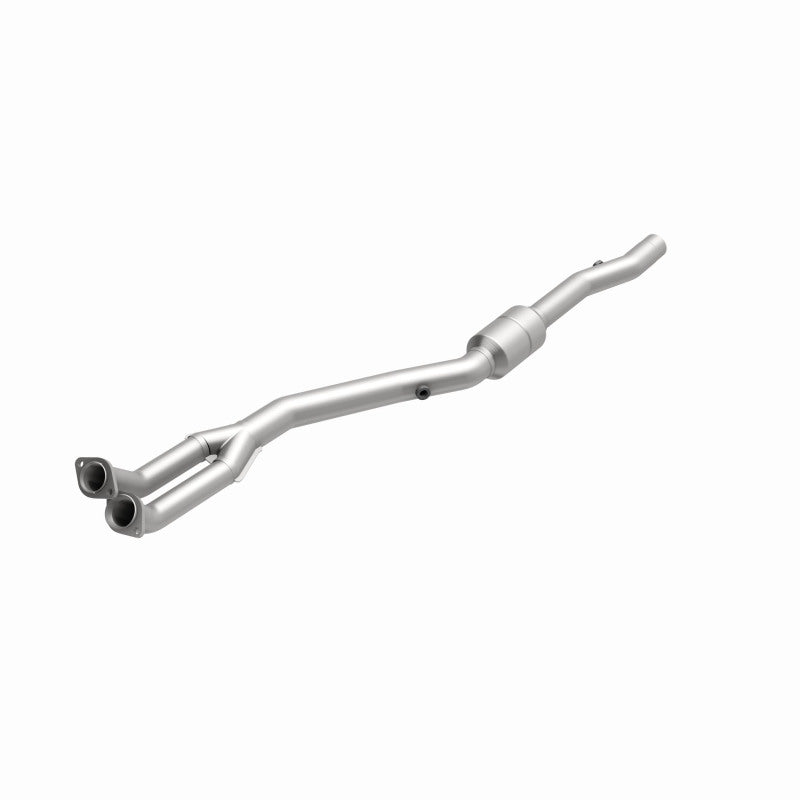 MagnaFlow BMW 840Ci HM Grade Federal / EPA Compliant Direct-Fit Catalytic Converter 24131 360 Degree Image Set