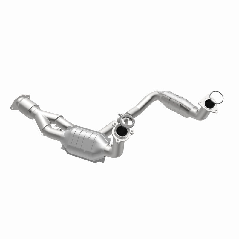 MagnaFlow HM Grade Federal / EPA Compliant Direct-Fit Catalytic Converter 93496 360 Degree Image Set