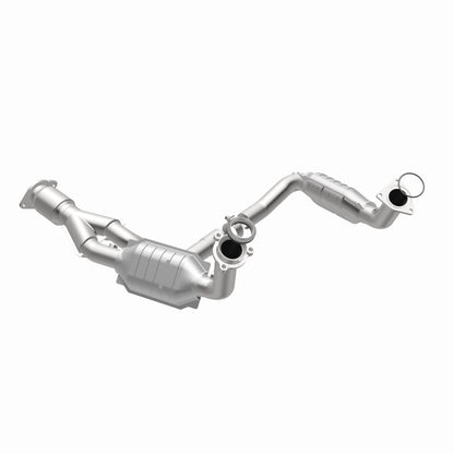 MagnaFlow HM Grade Federal / EPA Compliant Direct-Fit Catalytic Converter 93496 360 Degree Image Set