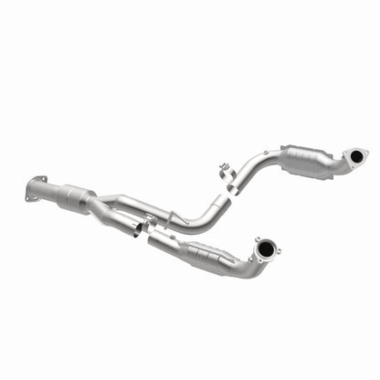 MagnaFlow OEM Grade Federal / EPA Compliant Direct-Fit Catalytic Converter 51812 360 Degree Image Set