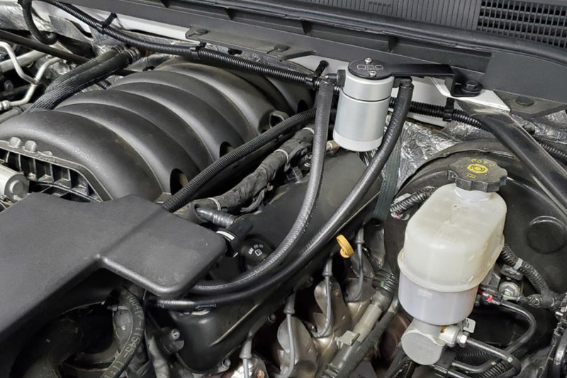 J&L 14-18 Chevy/GM Truck/SUV 5.3L V8 Driver Side Oil Separator 3.0 - Clear Anodized 3085D-C 3085D-C Photo - Mounted