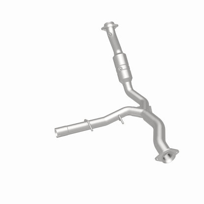 MagnaFlow Ford F-150 California Grade CARB Compliant Direct-Fit Catalytic Converter 5551429 360 Degree Image Set