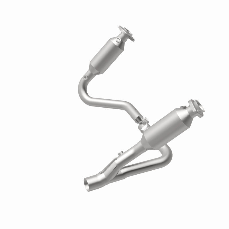 MagnaFlow California Grade CARB Compliant Direct-Fit Catalytic Converter 5551832 360 Degree Image Set