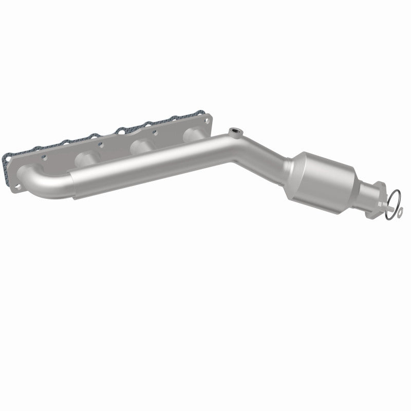 Magnaflow 2004 Nissan Titan 5.6L Direct Fit Converter 4583380 4583380 360 Degree Image Set