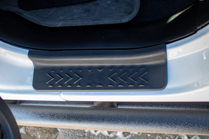 Fishbone Offroad 2020+ Jeep Gladiator JT Rocker Guards FB23142 FB23142 Photo - lifestyle view