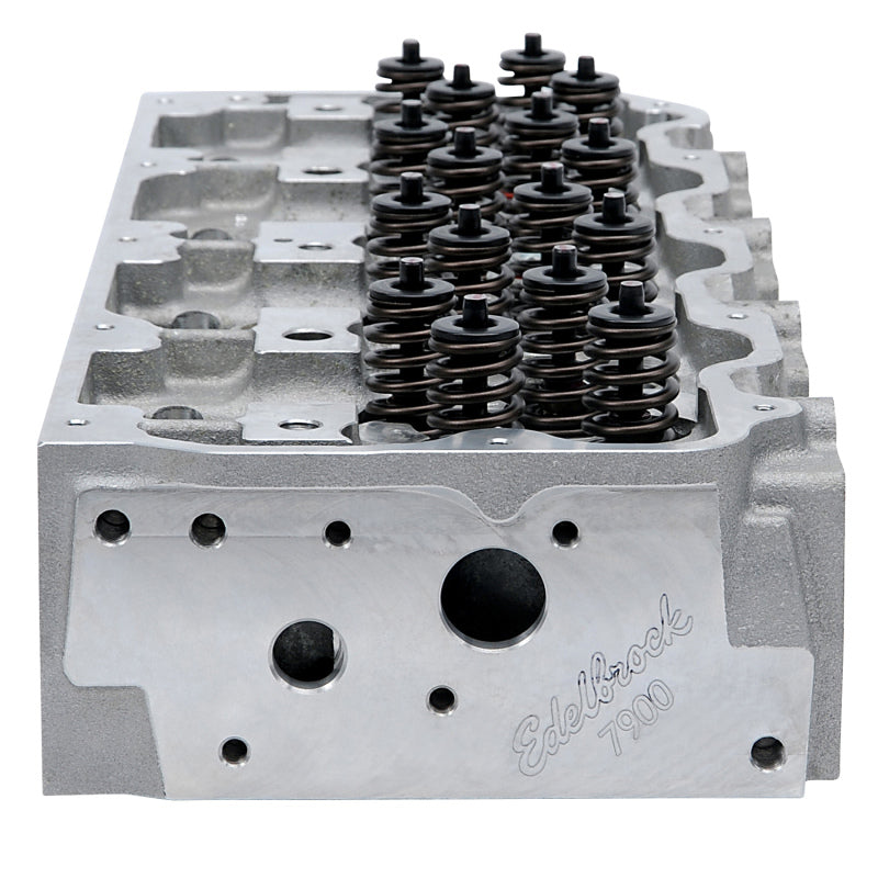 Edelbrock Cylinder Head 01-04 Chevy LB7 Duramax Diesel V8 6.6L Single 79029 Photo - out of package