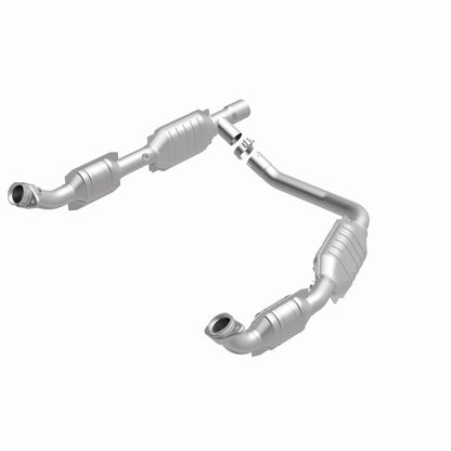 MagnaFlow Ford HM Grade Federal / EPA Compliant Direct-Fit Catalytic Converter 93167 360 Degree Image Set