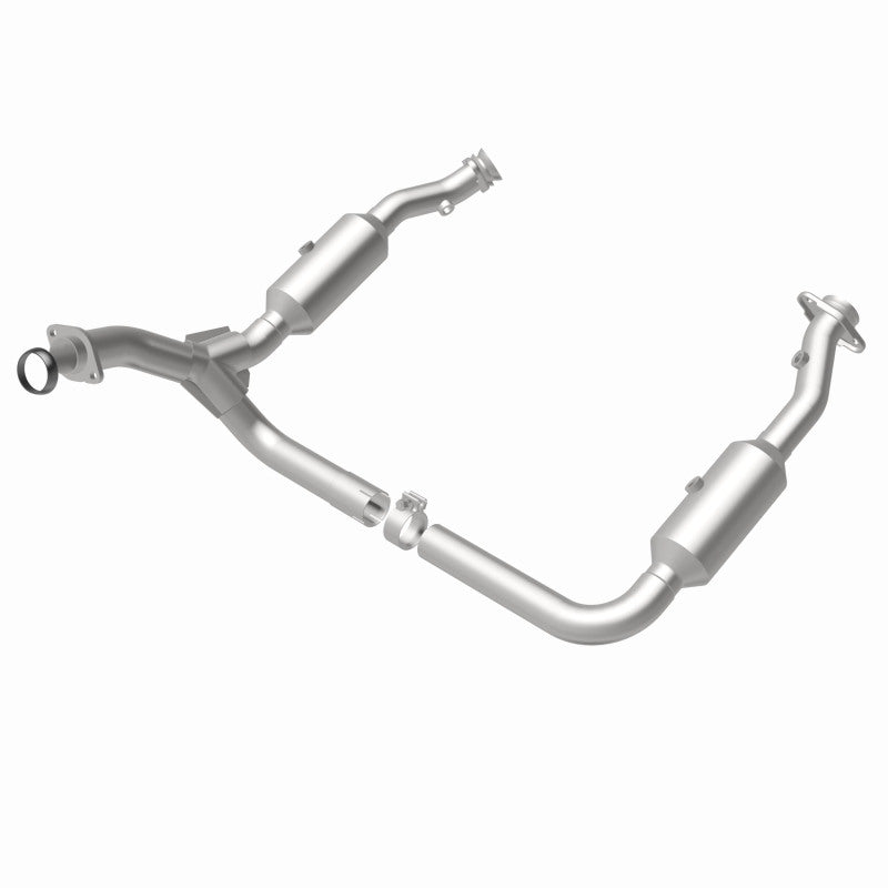 MagnaFlow OEM Grade Federal / EPA Compliant Direct-Fit Catalytic Converter 49598 360 Degree Image Set
