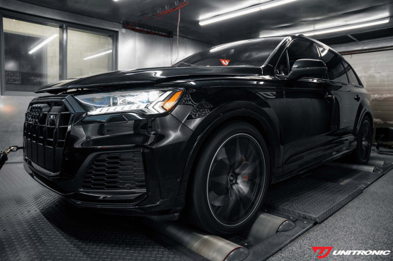 CSF 2020+ Audi SQ7 / SQ8 High Performance Intercooler System - Thermal Black 8280B 8280B Photo - lifestyle view
