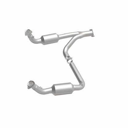 MagnaFlow California Grade CARB Compliant Direct-Fit Catalytic Converter 4451420 360 Degree Image Set