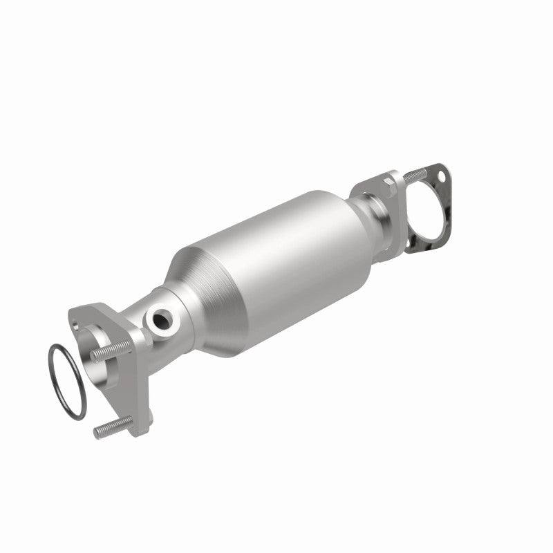 MagnaFlow OEM Grade Federal / EPA Compliant Direct-Fit Catalytic Converter 52668 360 Degree Image Set
