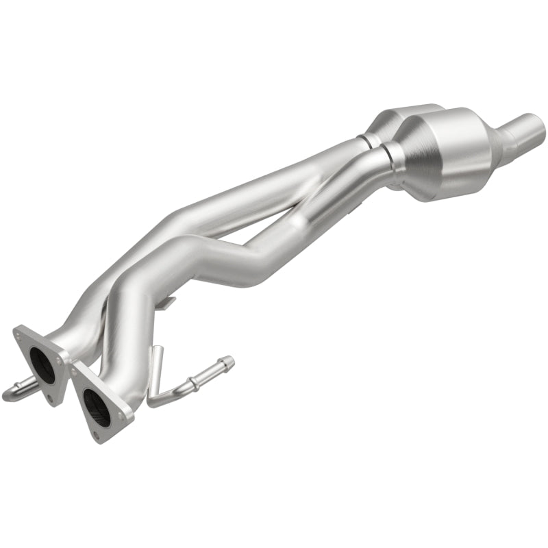 MagnaFlow California Grade CARB Compliant Direct-Fit Catalytic Converter 5491957 Photo - Primary