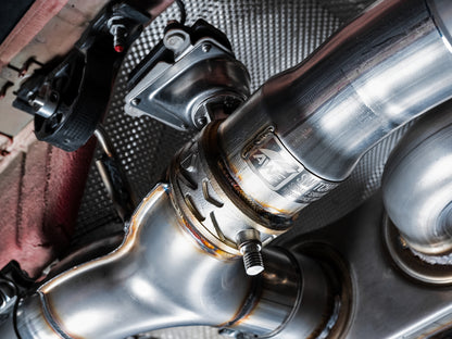 AWE Tuning BMW F8X M3/M4 SwitchPath Catback Exhaust - Diamond Black Tips 3025-43074 3025-43074 Photo - Close Up
