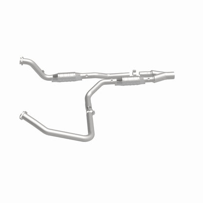 MagnaFlow Dodge OEM Grade Federal / EPA Compliant Direct-Fit Catalytic Converter 51358 360 Degree Image Set