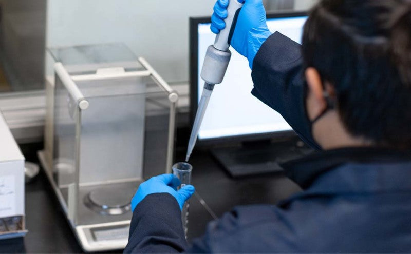 MagnaFlow OEM Grade Federal / EPA Compliant Direct-Fit Catalytic Converter 49664 Features and Benefits