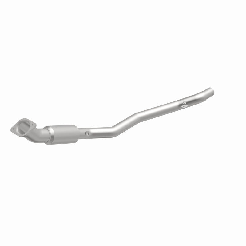 MagnaFlow California Grade CARB Compliant Direct-Fit Catalytic Converter 5561539 360 Degree Image Set