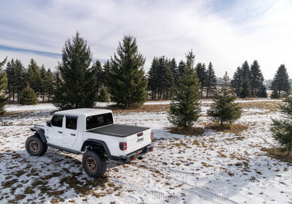 BAK Revolver X4s 20-23 Jeep Gladiator 5ft Bed 80701 Photo - Mounted