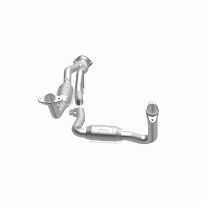 MagnaFlow Jeep OEM Grade Federal / EPA Compliant Direct-Fit Catalytic Converter 49444 360 Degree Image Set